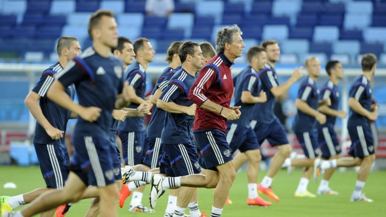 البرتغال والمكسيك في نصف نهائي كأس القارات