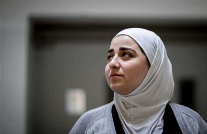 “الأندبندت”: قصص مروعة لنساء في سجون الأسد