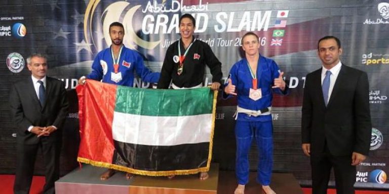 الإمارات تحل ثالثا في بطولة الجوجيتسو في لوس أنجليس