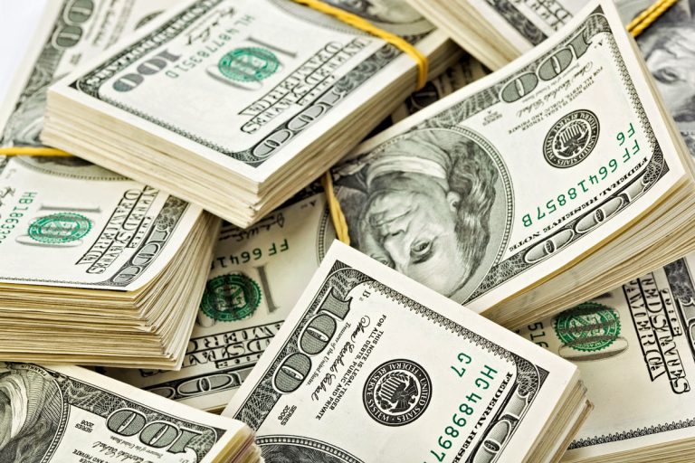 ويستمر التحقيق.. اعتراف بتلقي 67 مليون لتشويه النظام .
