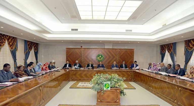 هذه أولى تسريبات مجلس الوزراء المجتمع اليوم.
