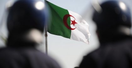 الجزائر تستدعي السفير المغربي إثر اتهامها بلعب دور في دعم إيراني لجبهة البوليساريو