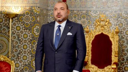 الحكومة تنفي تلقيها تأكيد من الرباط بحضور ملك المغرب