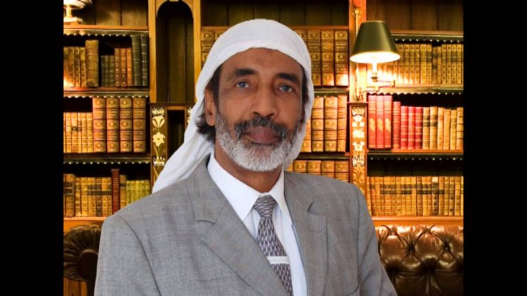 ولد الشاه: الأشعرية باطلة وتخالف عقيدة الإمام مالك ولا يجوز إلزام الناس بها