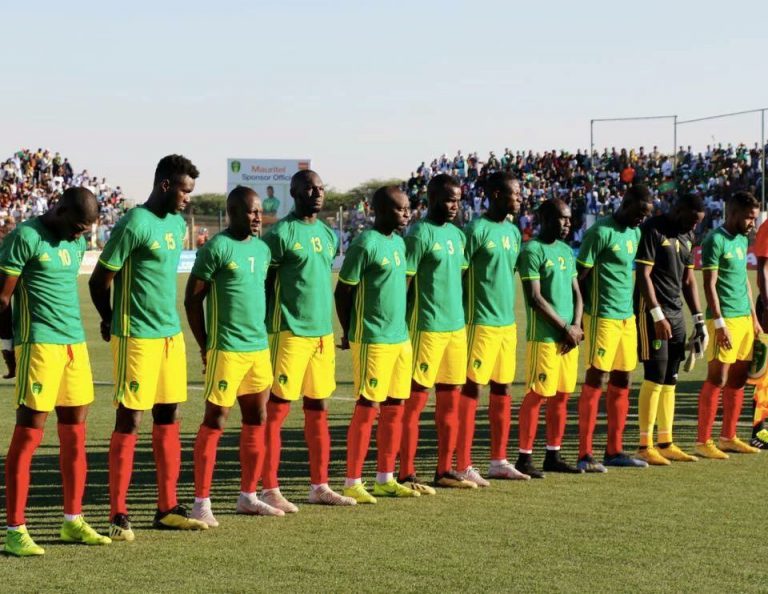 الرئيس: يشيد بدور المنتخب الوطني في الرفع من مكانة البلد