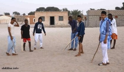 تشبه رياضات عالمية.. “تاگه” لعبة البدو التقليدية بموريتانيا (فيديو)