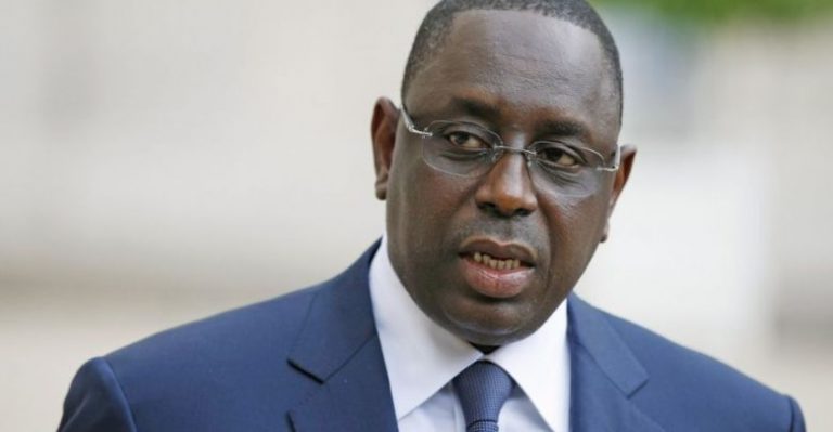 الرئيس السنغالي يعلن تخفيف إجراءات مواجهة «كورونا»